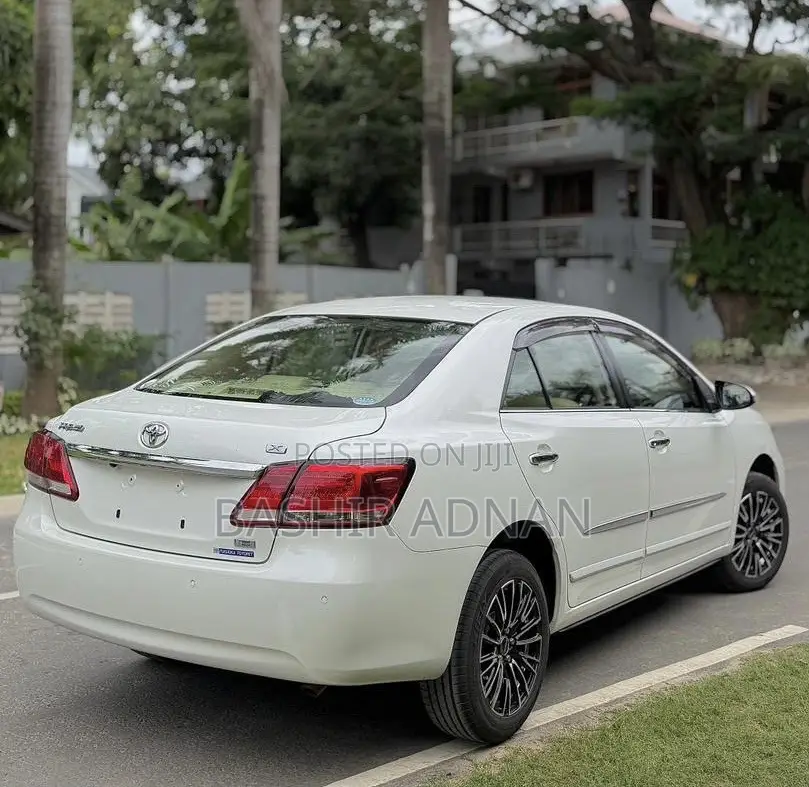 Toyota Premio 1.8 FWD 2019 White
