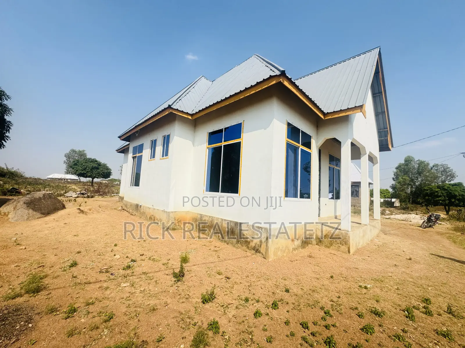 4bdrm House in Buswelu for sale
