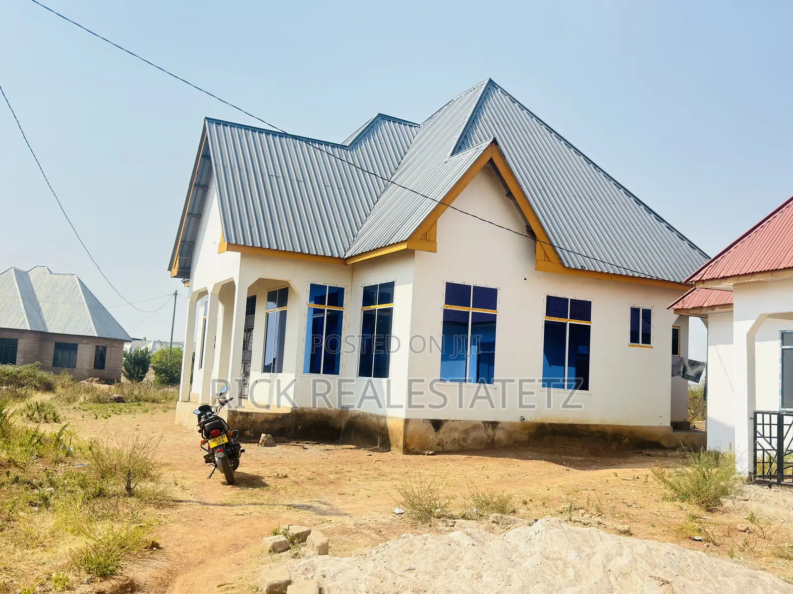 4bdrm House in Buswelu for sale