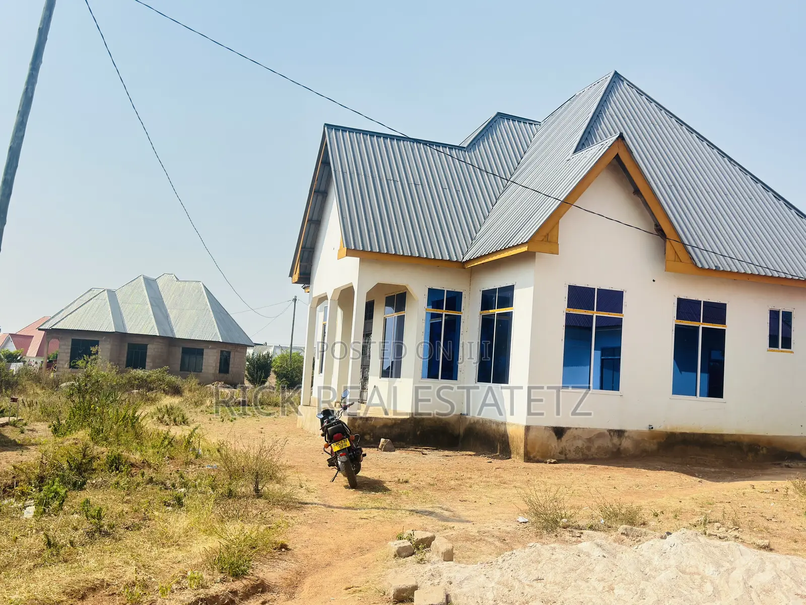 4bdrm House in Buswelu for sale