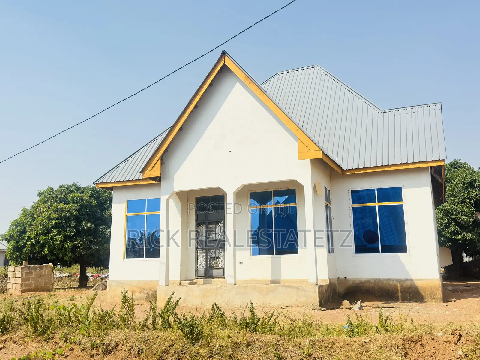 4bdrm House in Buswelu for sale