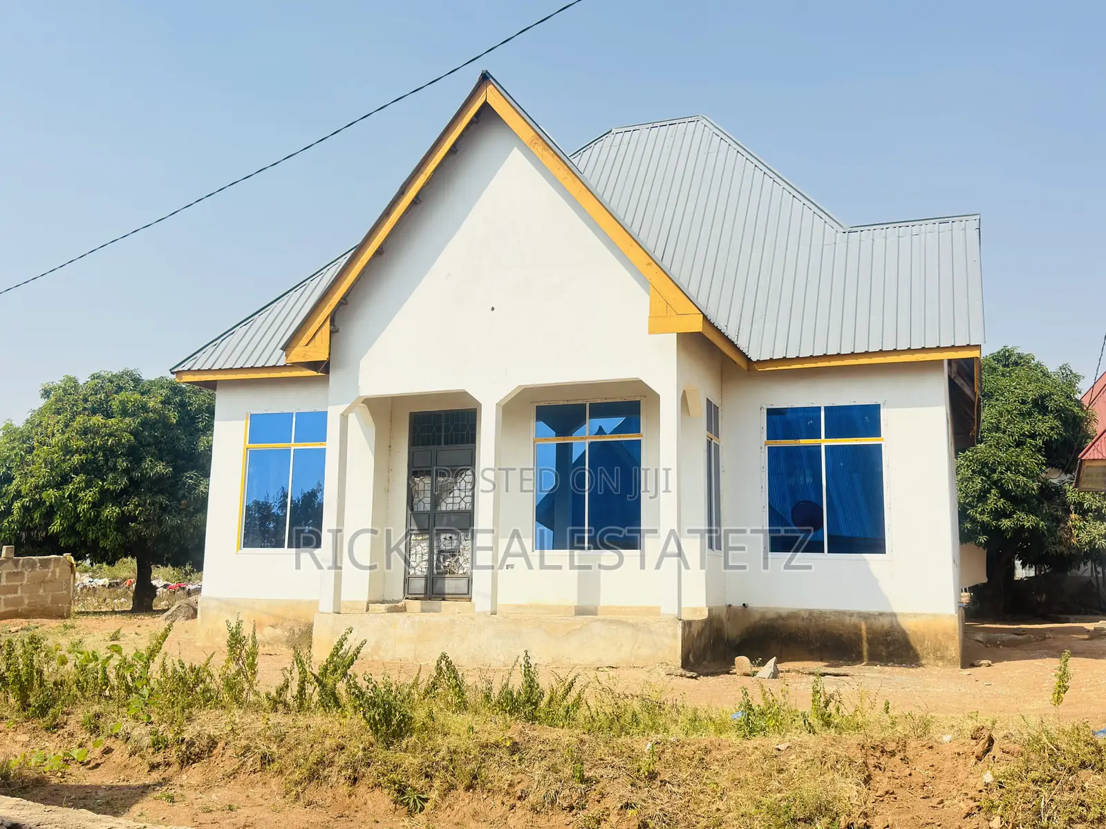 4bdrm House in Buswelu for sale