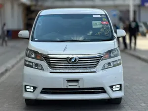 Toyota Alphard 2011 White