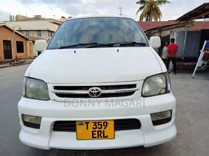 Toyota Noah 2003 White