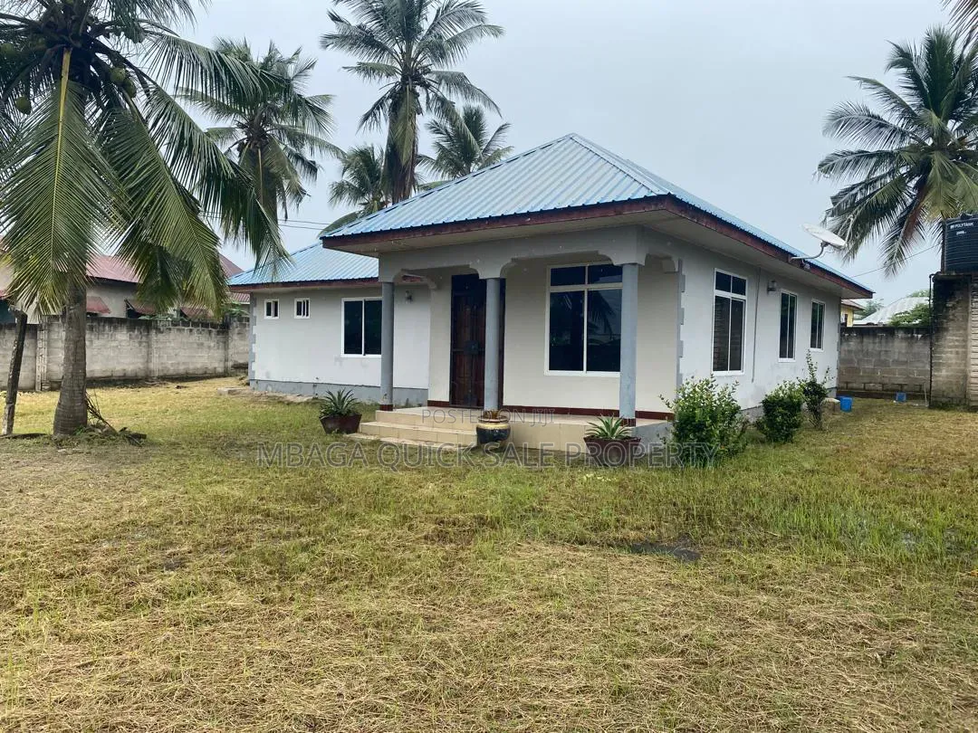 3bdrm House in Wazo Kisanga, Bunju for sale