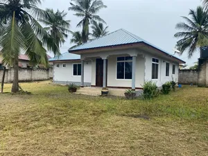 3bdrm House in Wazo Kisanga, Bunju for sale