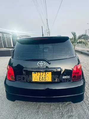 Toyota IST 2004 Black
