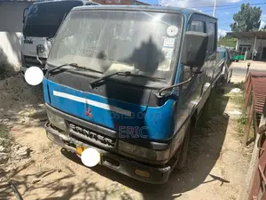 Mitsubishi Canter Double Cabin