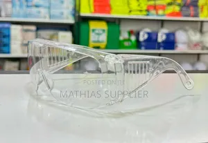 👓 Clear Safety Glasses