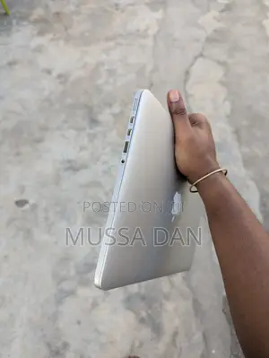 Laptop Apple MacBook 2013 6GB Intel Core i5 HDD 500GB