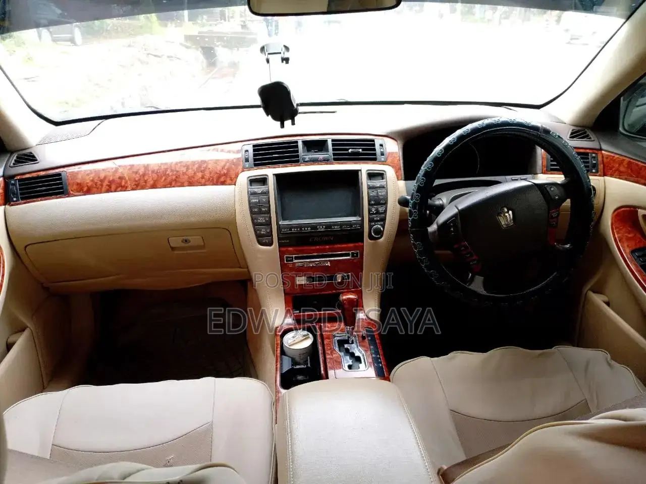 Toyota Crown Royale 2005 Gray