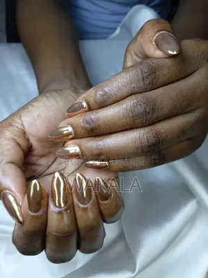 Hard Gel Nails - Rose Gold Chrome Mirror | Almond Shape