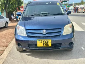 Toyota IST 2004 Blue