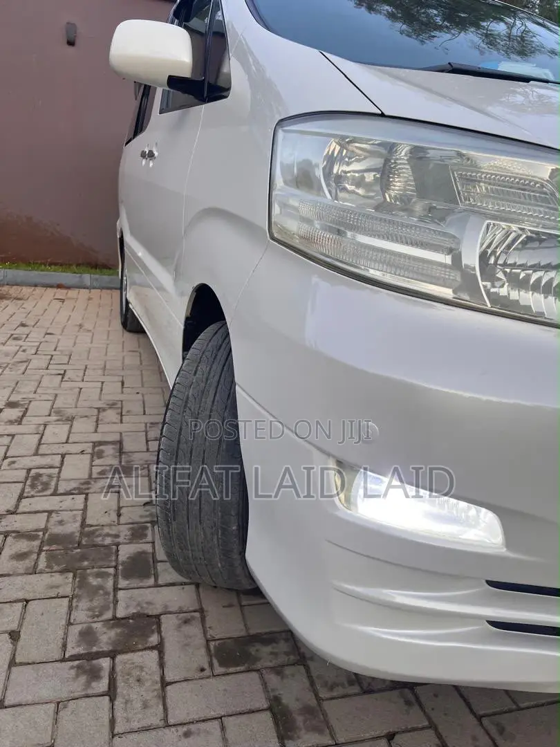 Toyota Alphard 2.4 Hybrid AWD 2006 White