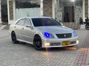 Toyota Crown 2004 Silver