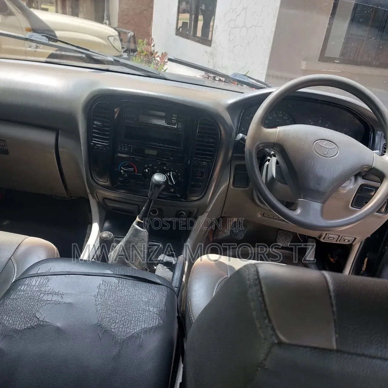 Toyota Land Cruiser 2005 Black