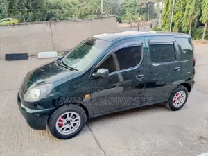 Toyota Fun Cargo 2004 Black