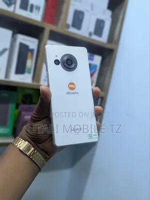 Sharp Aquos R8s pro 256 GB White