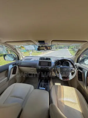 Toyota Land Cruiser Prado 2016 White
