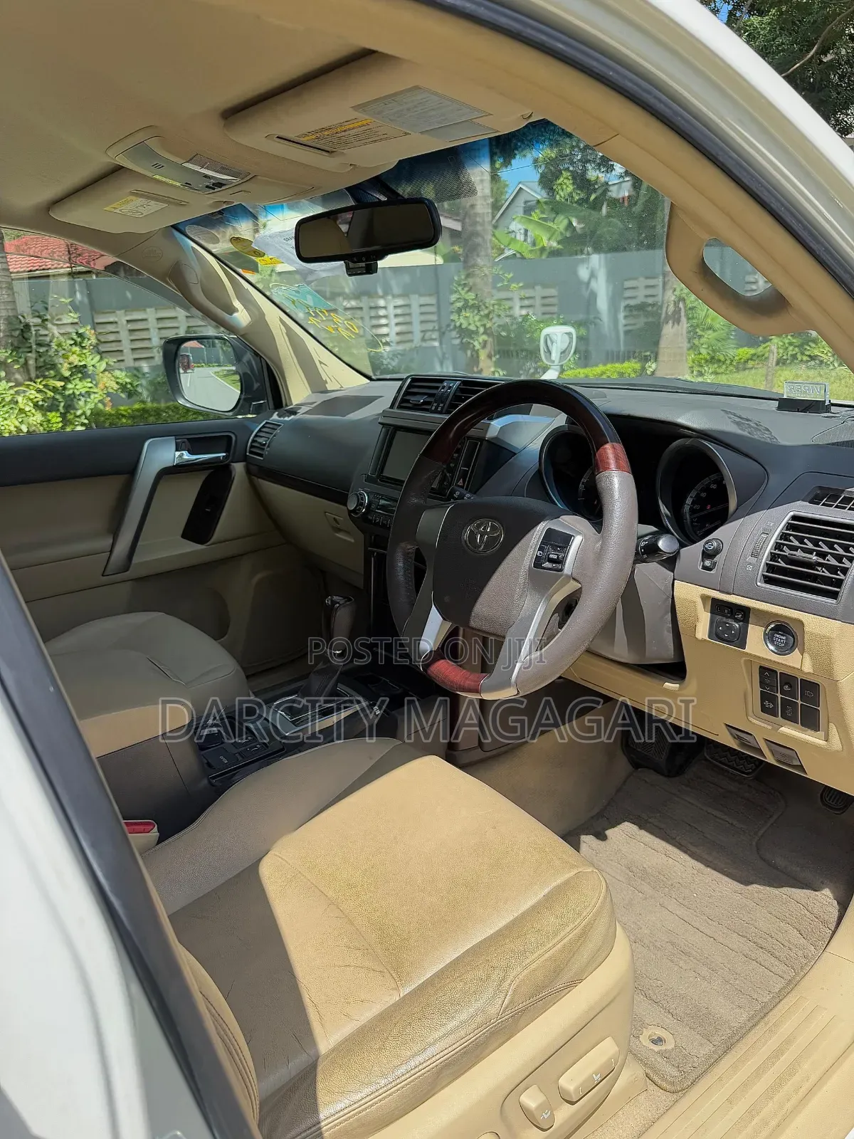 Toyota Land Cruiser Prado 2016 White