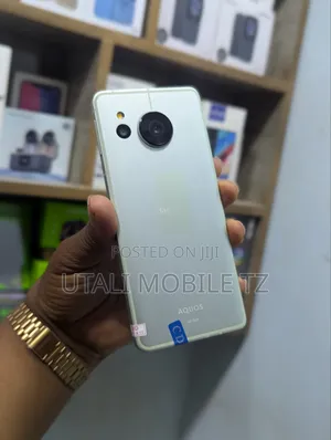 Sharp Aquos Sense 8 128 GB Silver