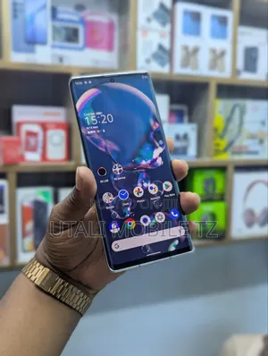Sharp Aquos R6 128 GB White