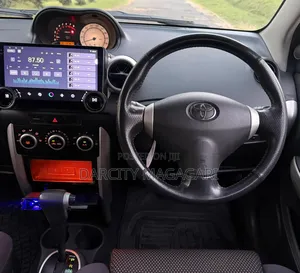 Toyota IST 2004 Silver