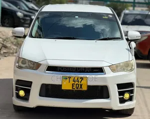 Mitsubishi Outlander 2010 Pearl