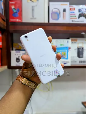 Sharp Aquos Sense 2 SHV43 32 GB White