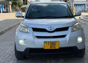 Toyota IST 2010 Silver