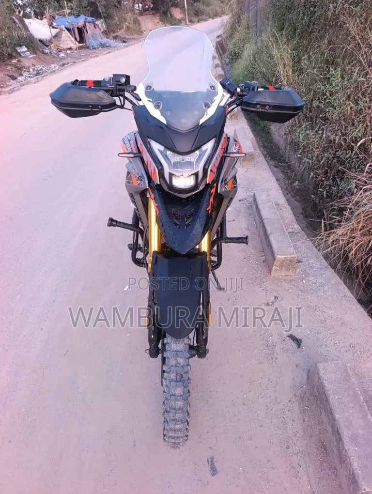 Honda CB 2026 Black