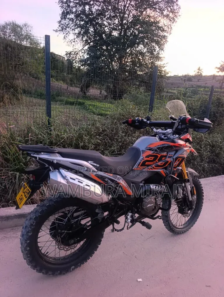 Honda CB 2026 Black