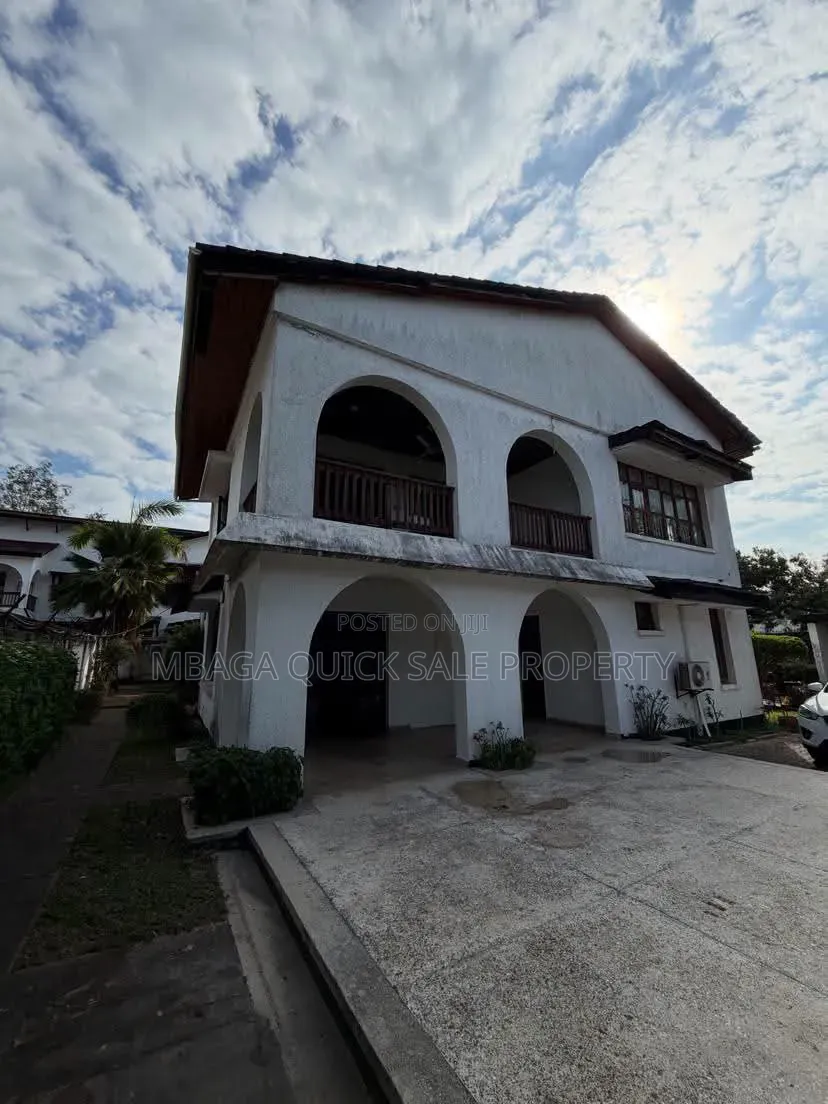 4bdrm House in Masaki for rent