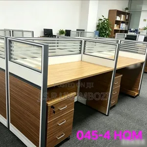 4-Seater Modern Office Workstation – Model 045-4 HQM