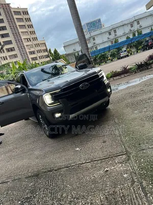 Ford Ranger Wildtrak 2023 Gray