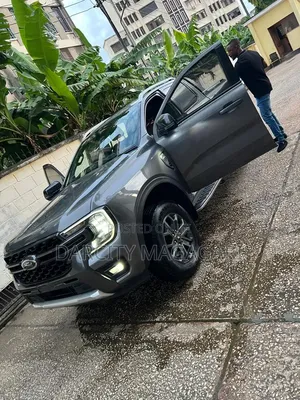 Ford Ranger Wildtrak 2023 Gray