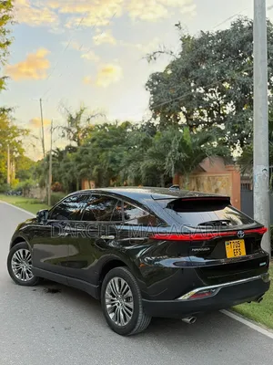 Toyota Harrier 2021 Black