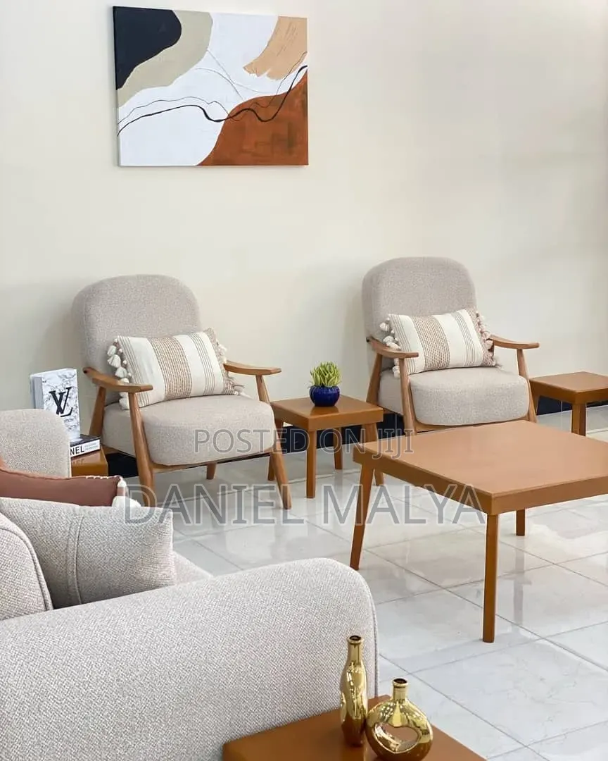 Dining Table Watu6