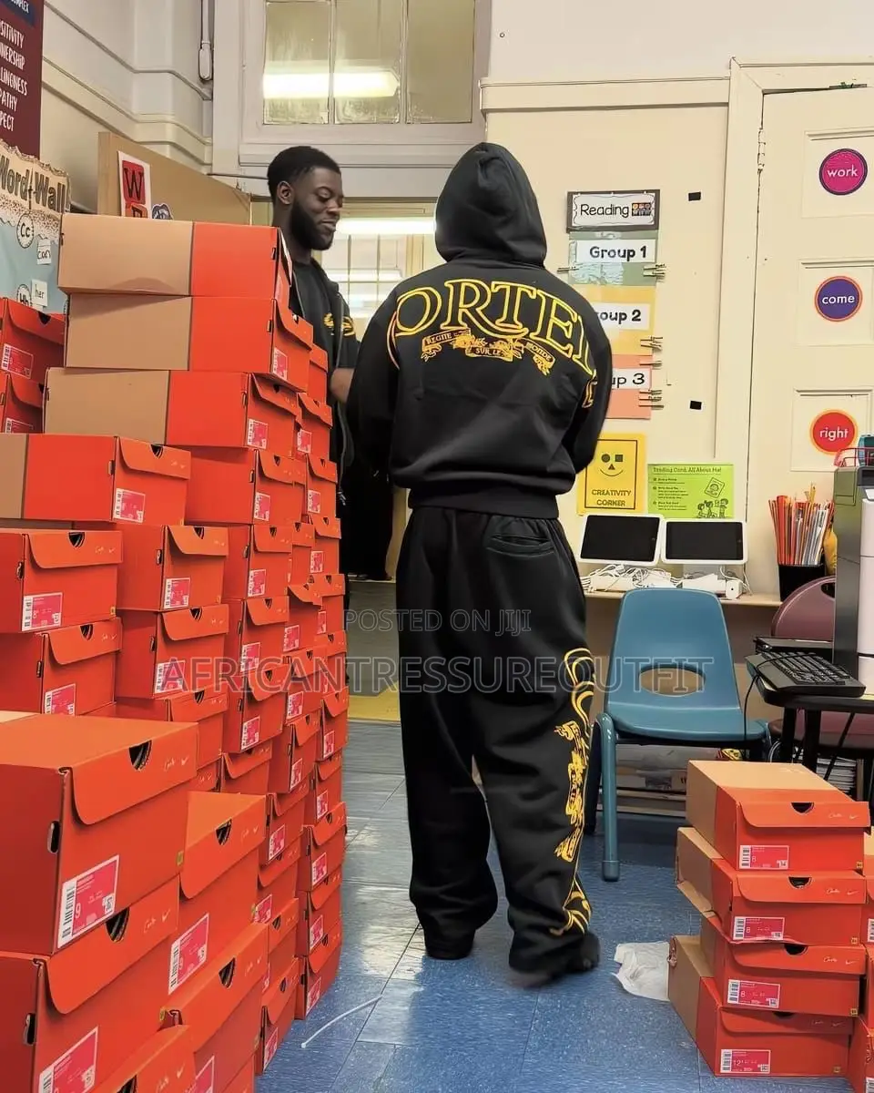 Corteiz Tracksuits Quality Sets Features Large Stylized Corteiz Logo
