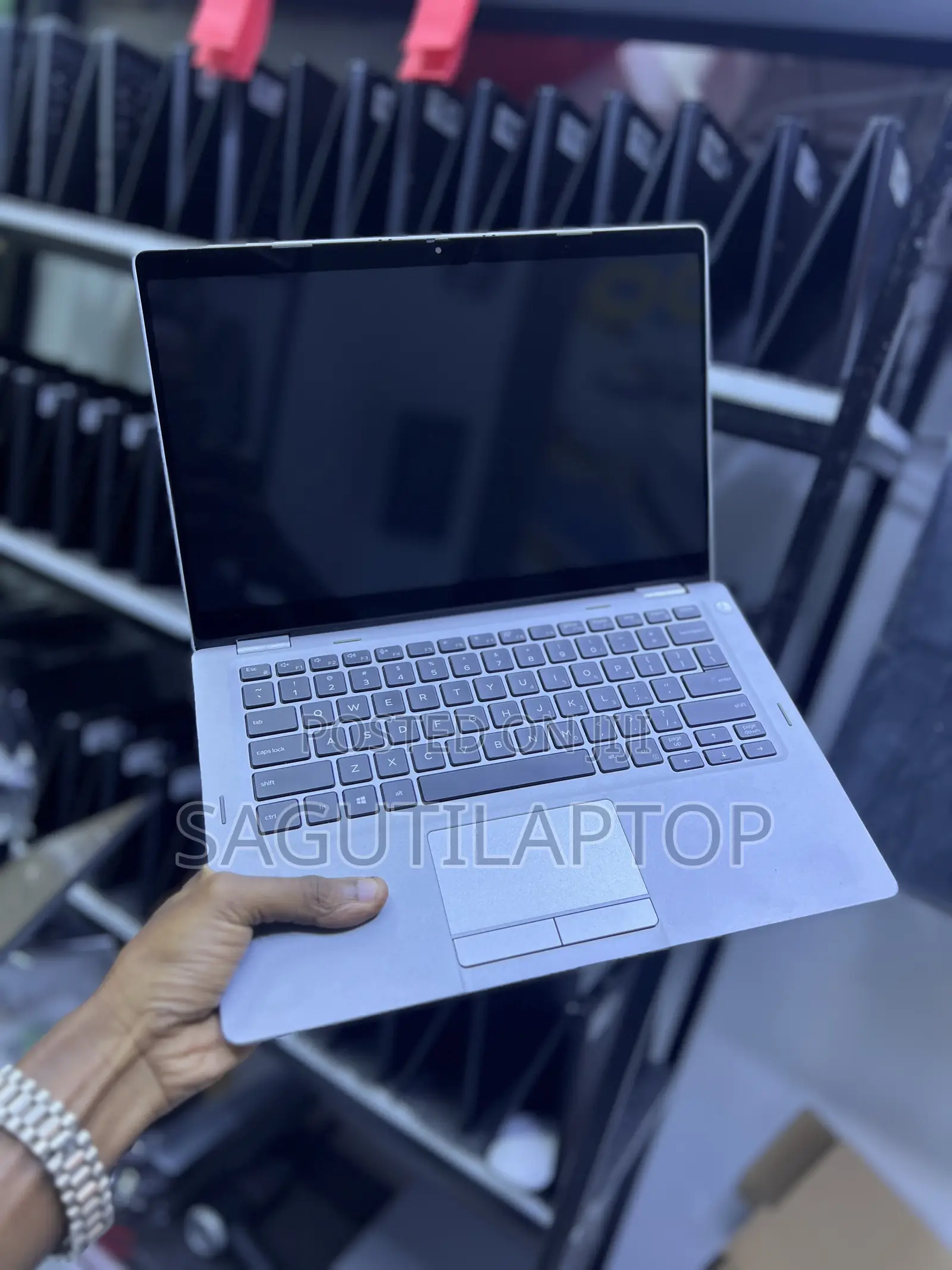 Laptop Dell Latitude 5310 2-in-1 16GB Intel Core i5 SSD 512GB
