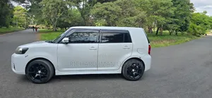 Toyota Corolla Rumion 2010 White