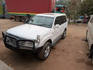 Toyota Land Cruiser 2001 Pearl