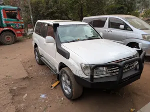 Toyota Land Cruiser 2001 Pearl