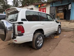 Toyota Land Cruiser 2001 Pearl