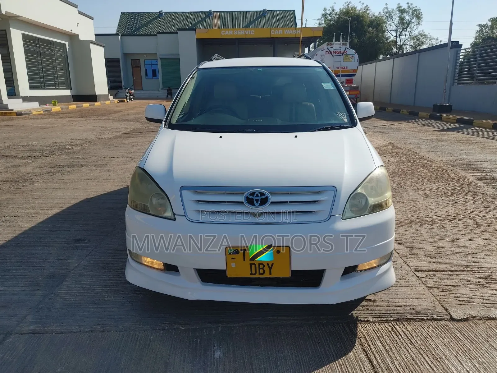 Toyota Ipsum 2005 White