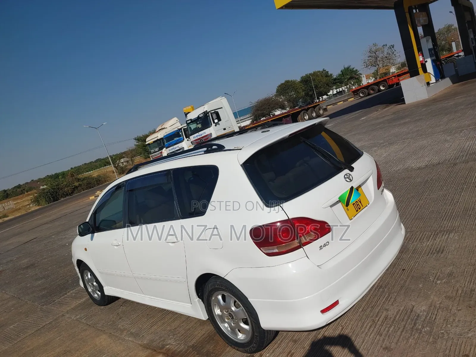 Toyota Ipsum 2005 White