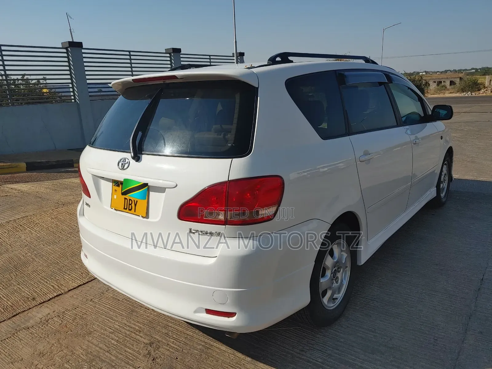Toyota Ipsum 2005 White