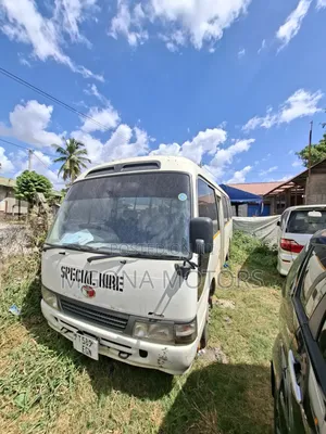 Toyota Coaster 2006 White