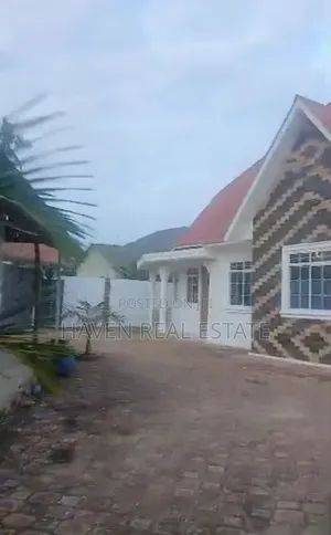 4bdrm House in Mjini for rent