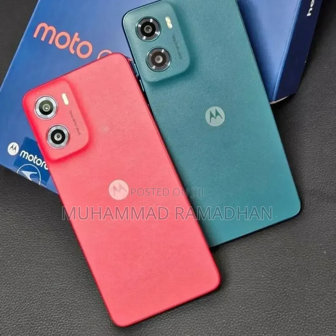 New Motorola Moto G05 128 GB Red
